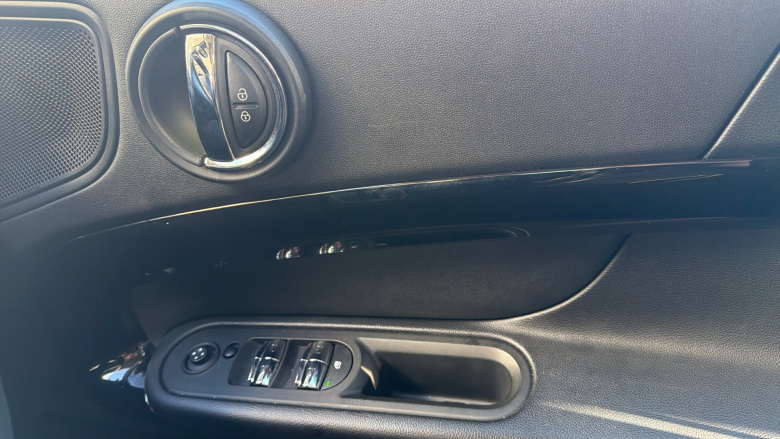 MINI Countryman 1.5 Cooper S E Classic ALL4 PHEV 5dr Auto Hatchback